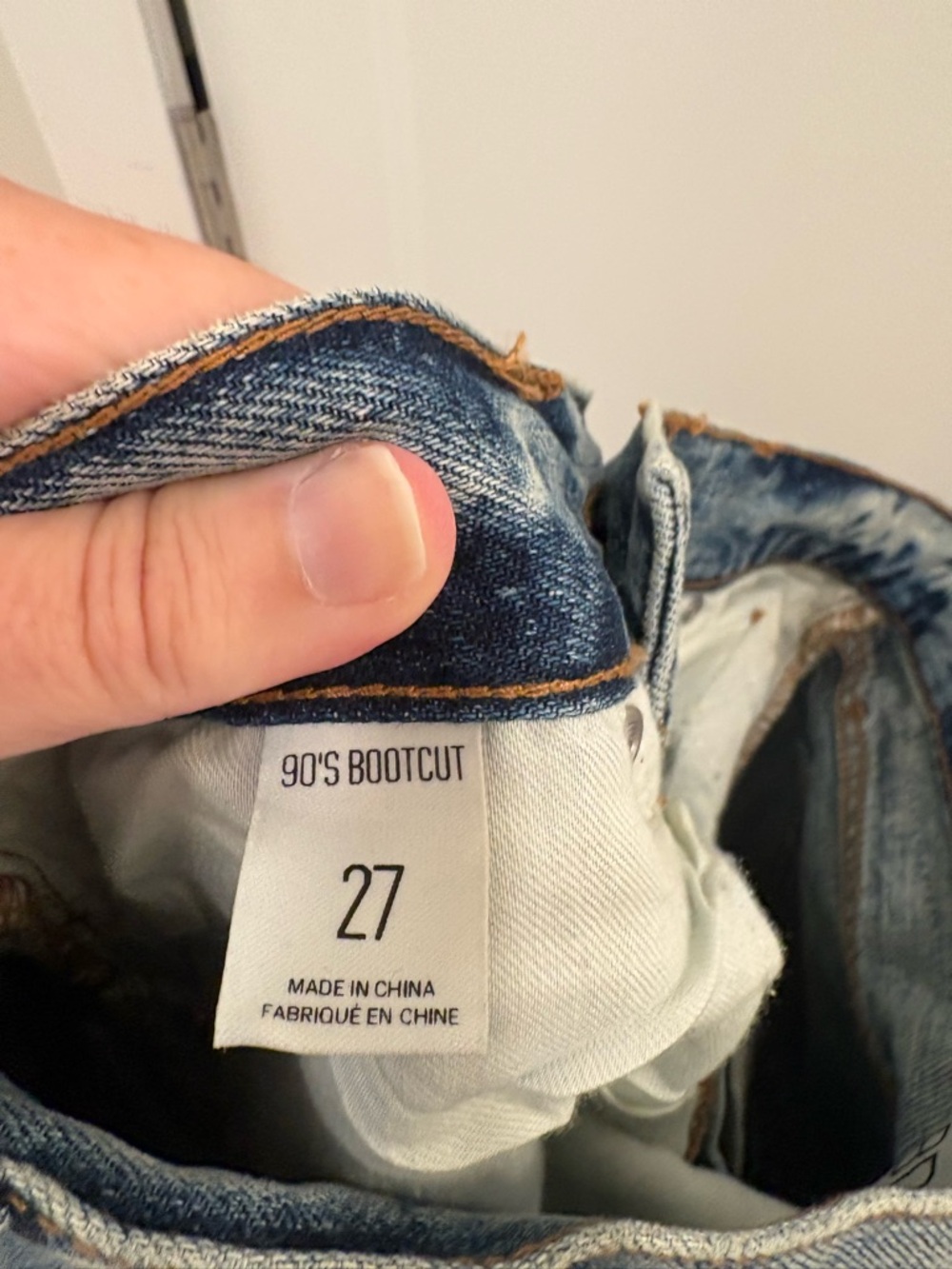 BDG Mid-rise 90s Bootcut Iridescent Rhinestone Snake Embellished Jeans Size 27 - Picture 15 of 16